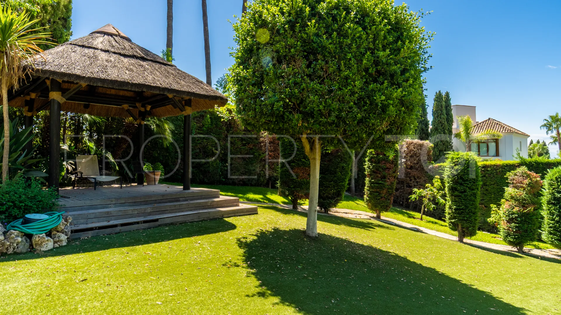 Villa con 5 dormitorios en venta en Sierra Blanca