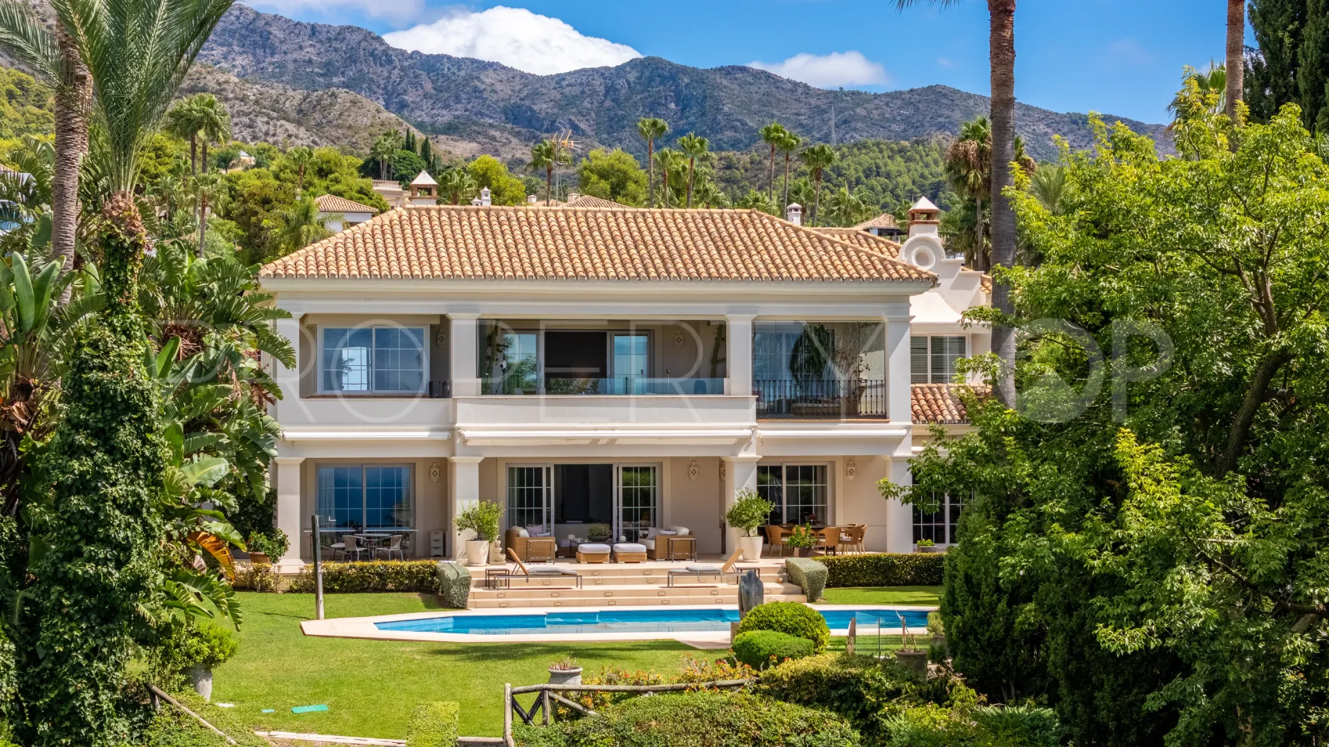 Villa con 5 dormitorios en venta en Sierra Blanca