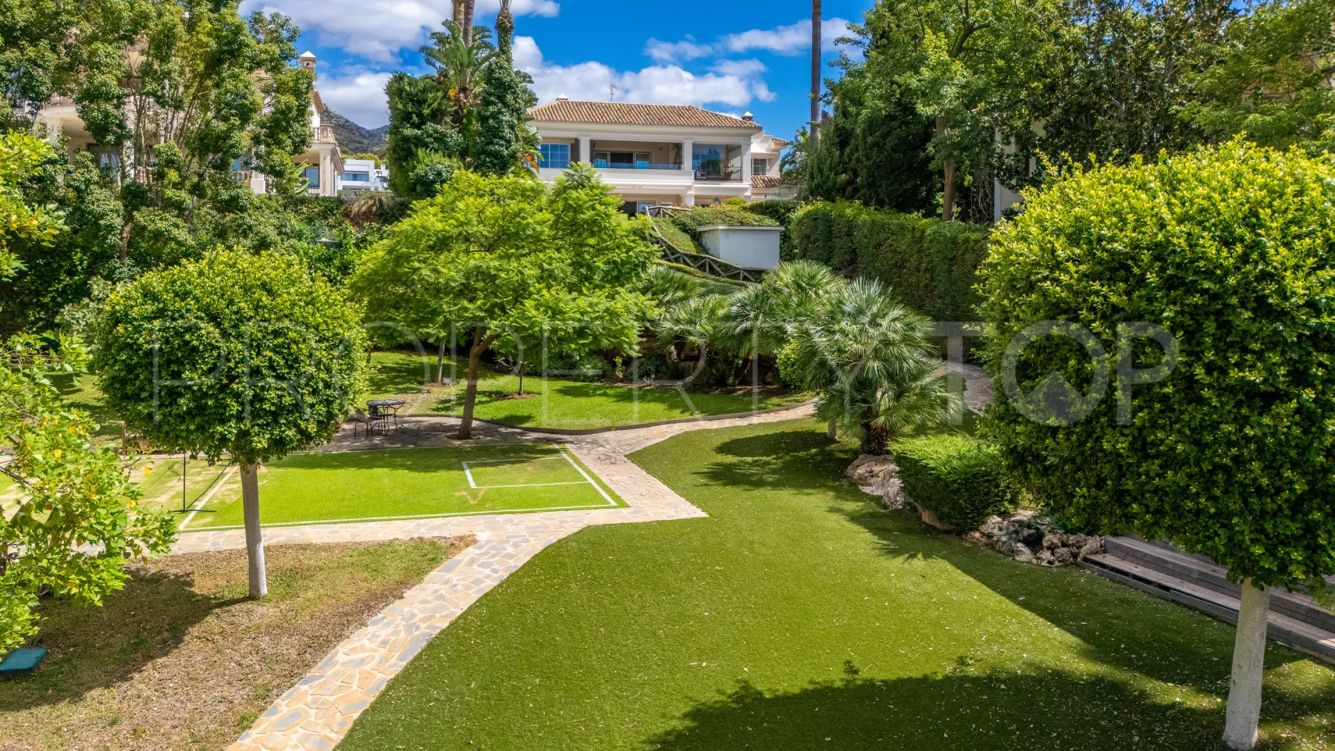 Villa con 5 dormitorios en venta en Sierra Blanca