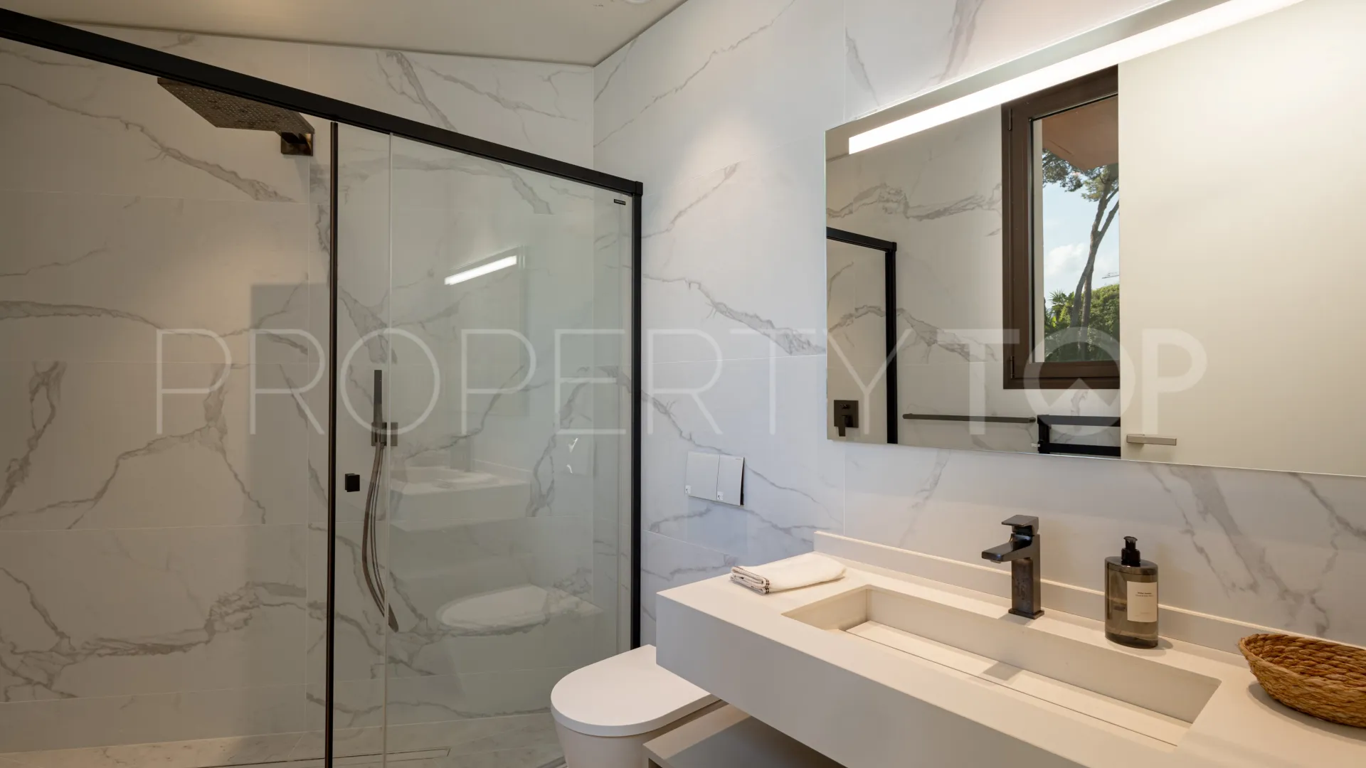Villa with 5 bedrooms for sale in Los Monteros