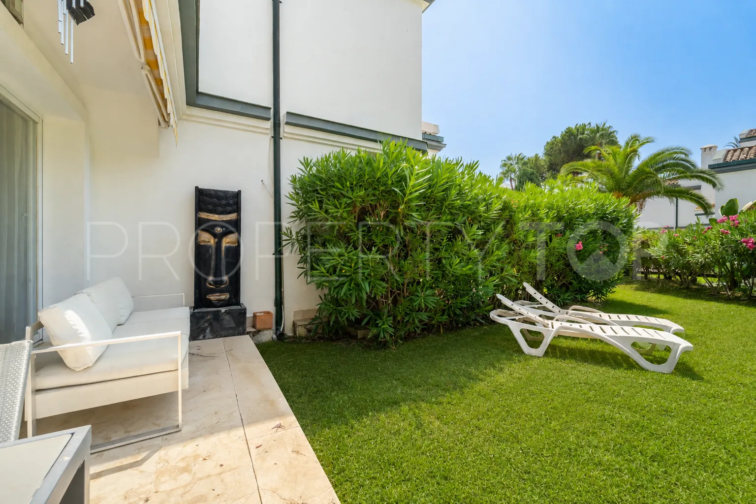3 bedrooms Dominion Beach town house for sale