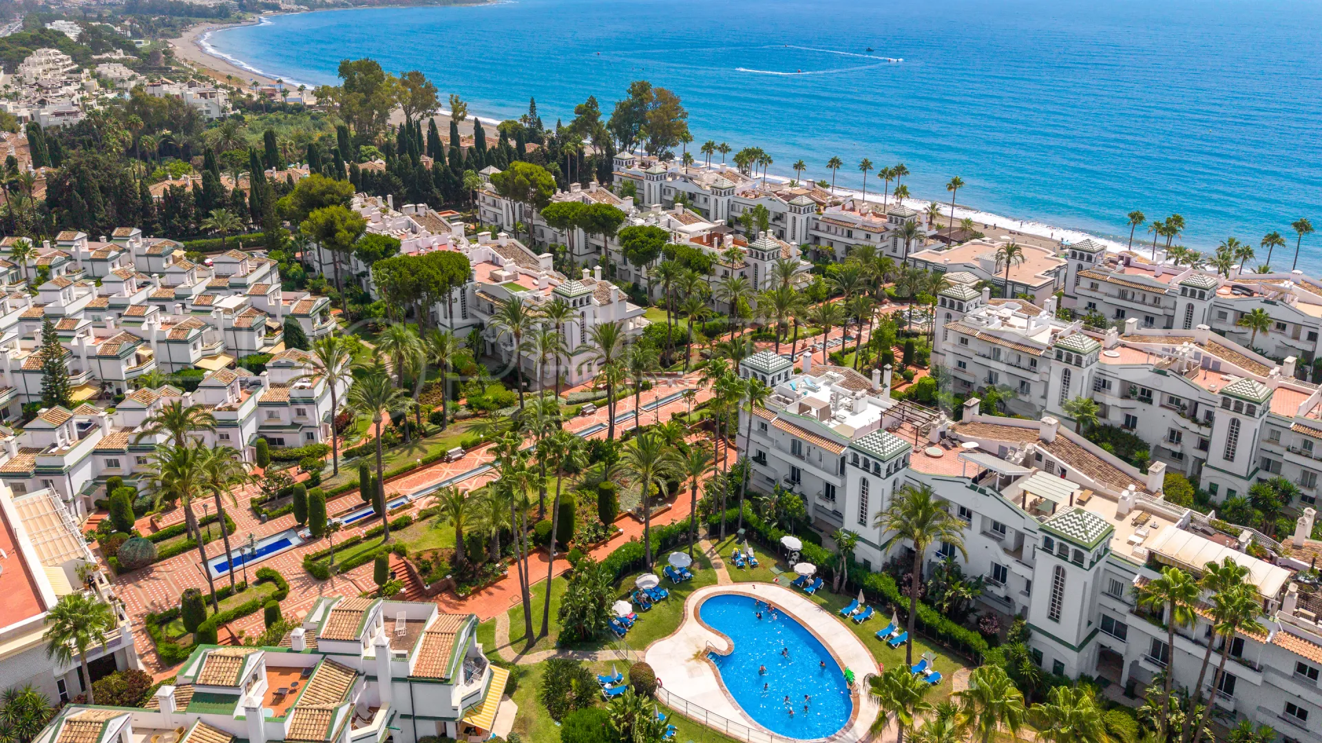 3 bedrooms Dominion Beach town house for sale