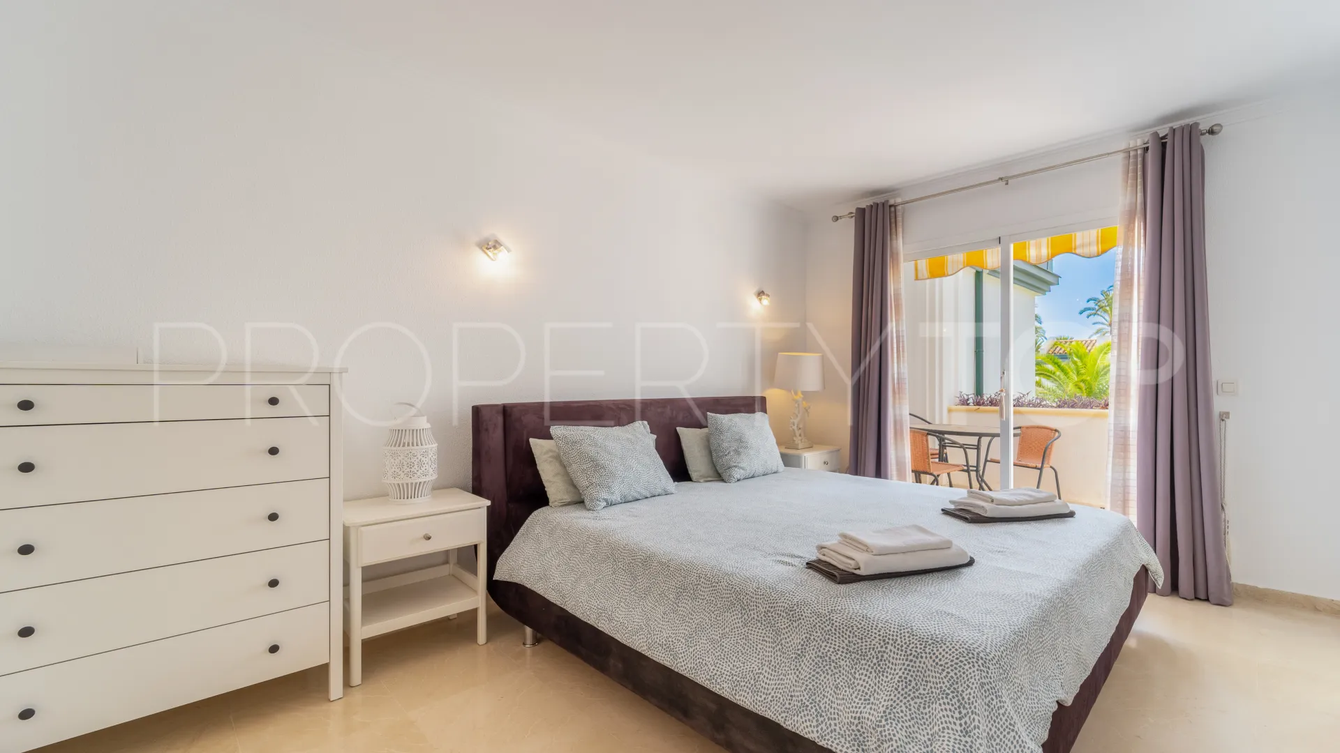 3 bedrooms Dominion Beach town house for sale