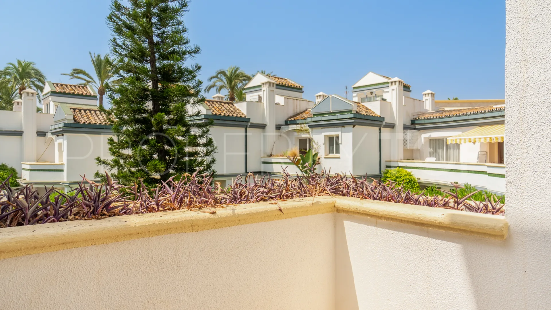 3 bedrooms Dominion Beach town house for sale