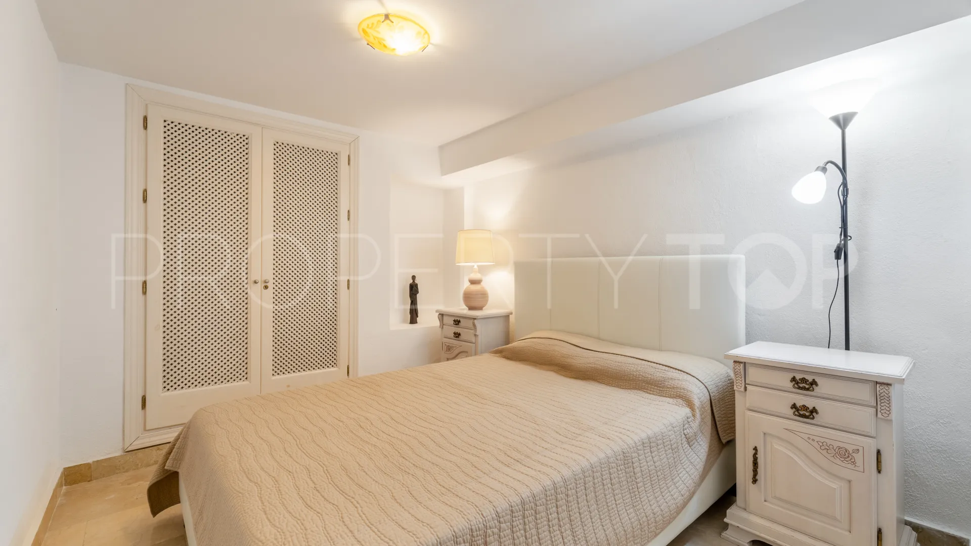 3 bedrooms Dominion Beach town house for sale