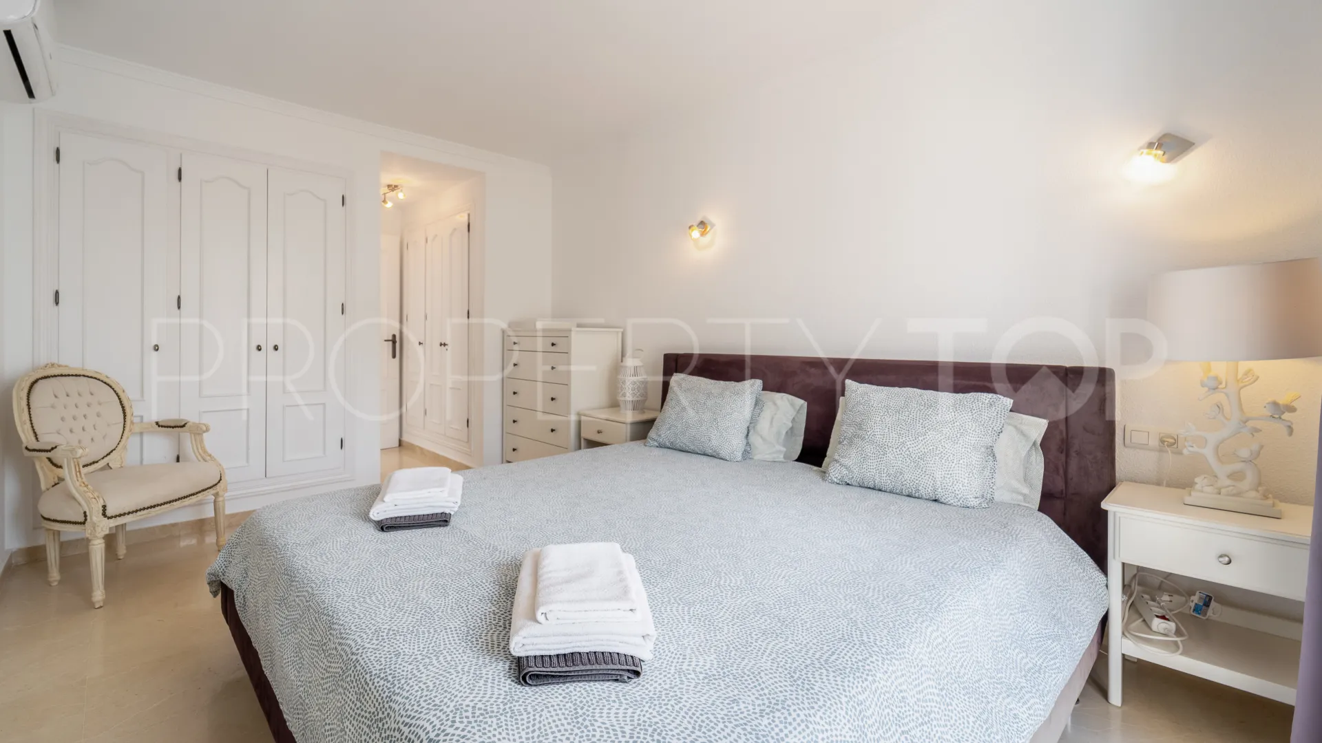 3 bedrooms Dominion Beach town house for sale