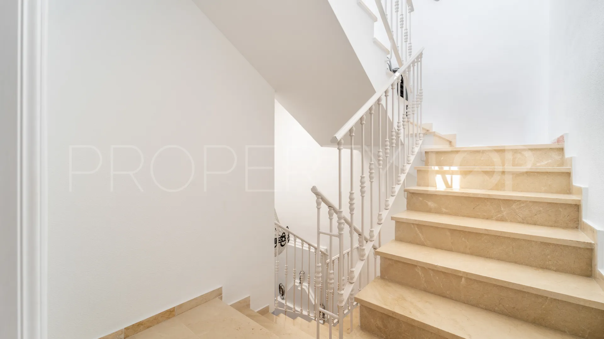 3 bedrooms Dominion Beach town house for sale