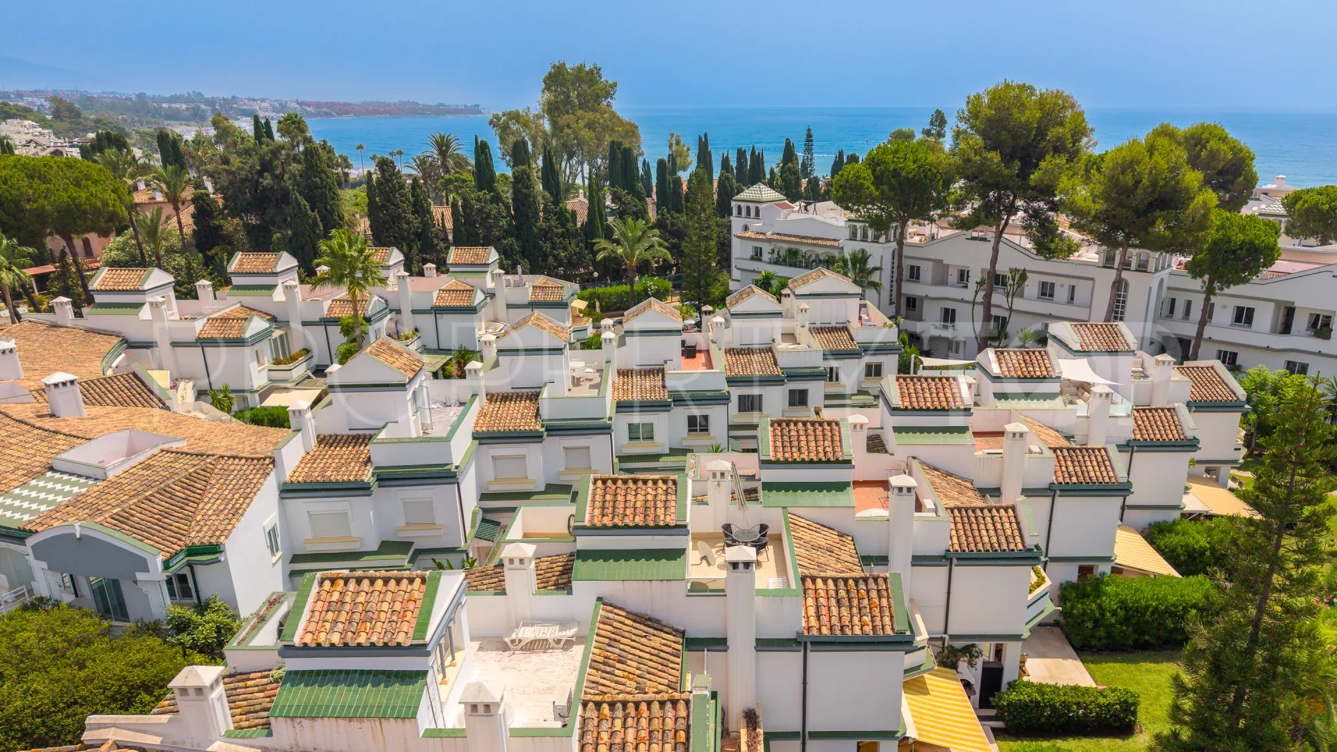 3 bedrooms Dominion Beach town house for sale