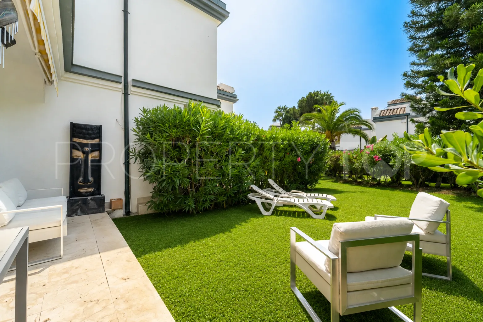 3 bedrooms Dominion Beach town house for sale