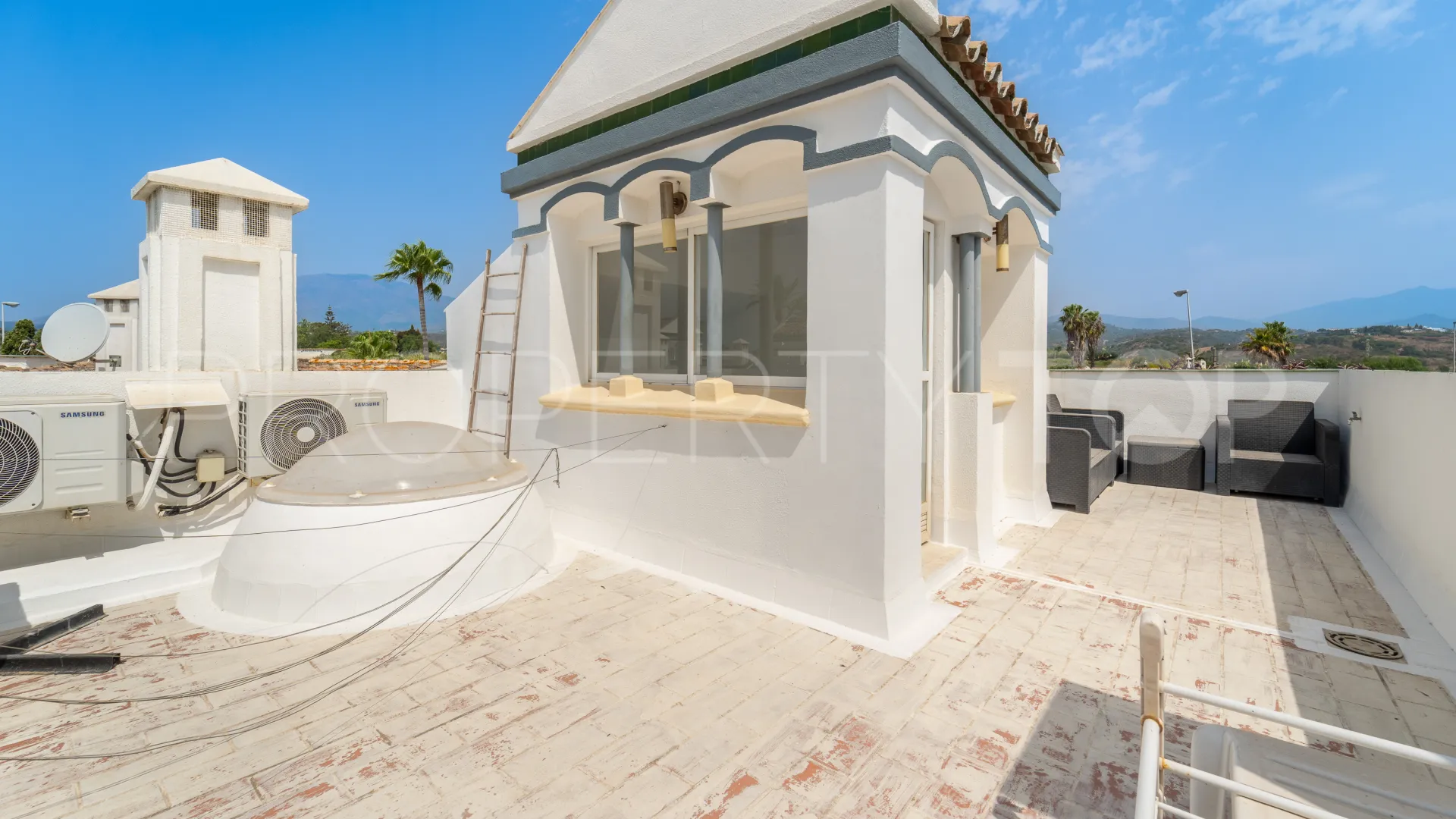 3 bedrooms Dominion Beach town house for sale