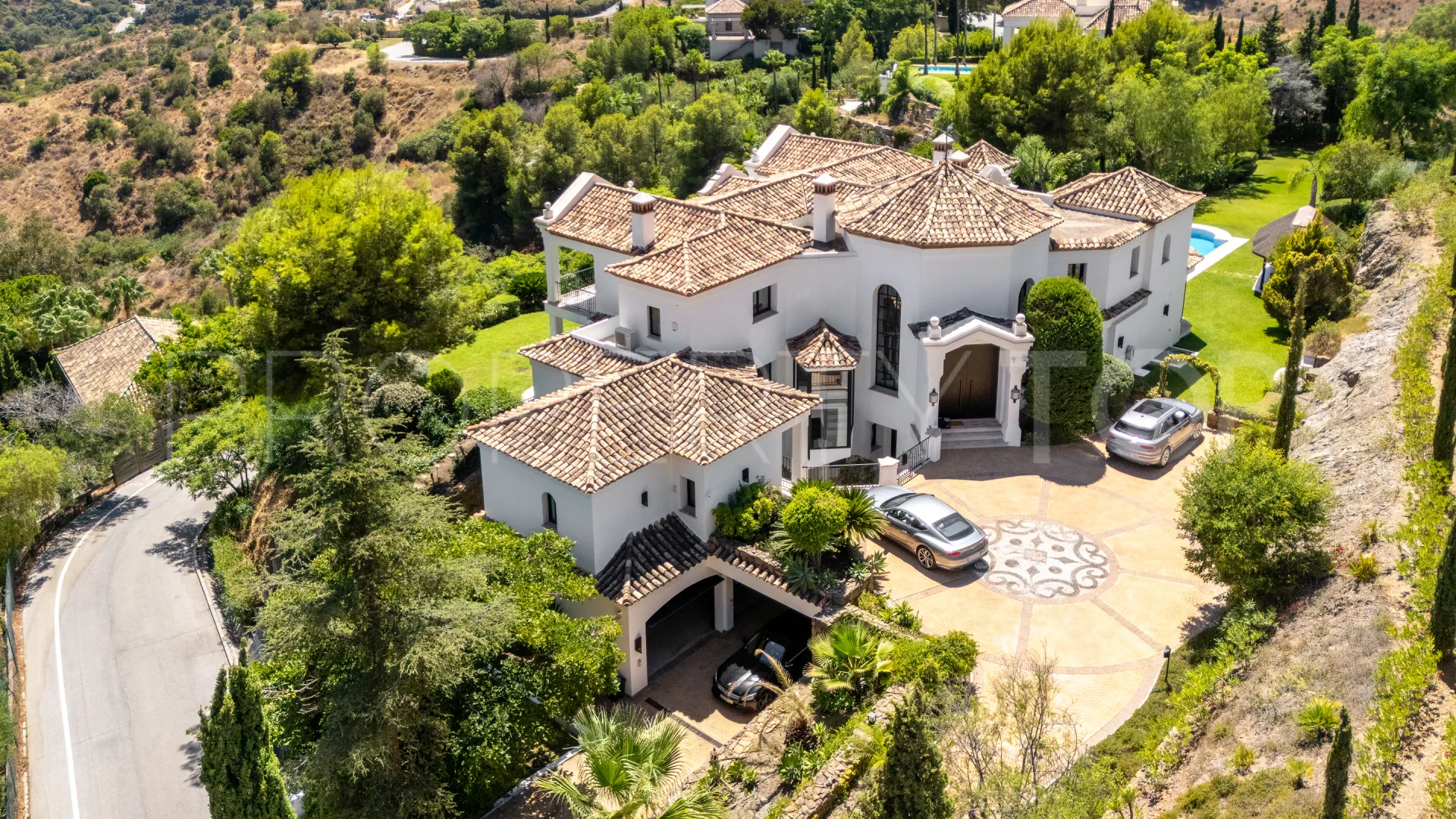 For sale villa in Marbella Hill Club