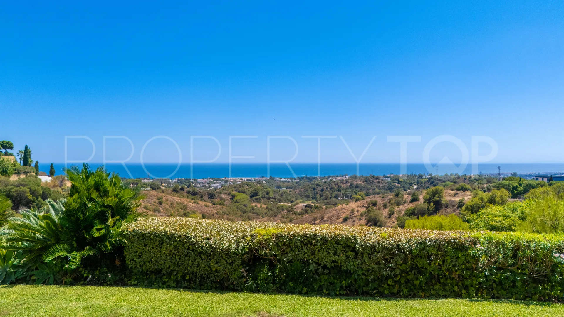 For sale villa in Marbella Hill Club
