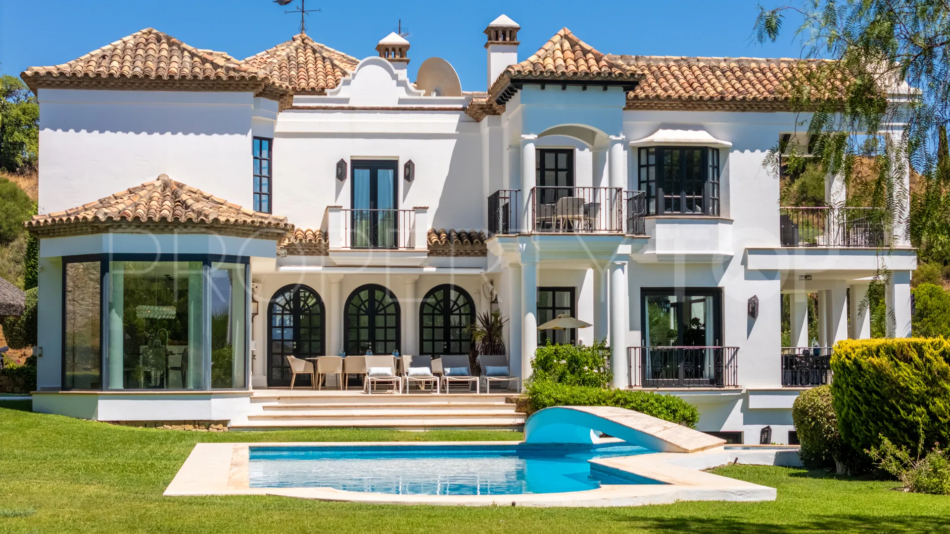 For sale villa in Marbella Hill Club
