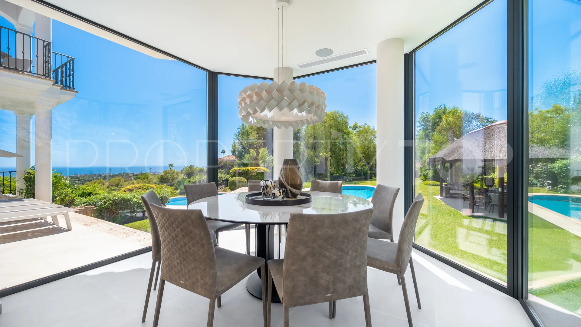 For sale villa in Marbella Hill Club