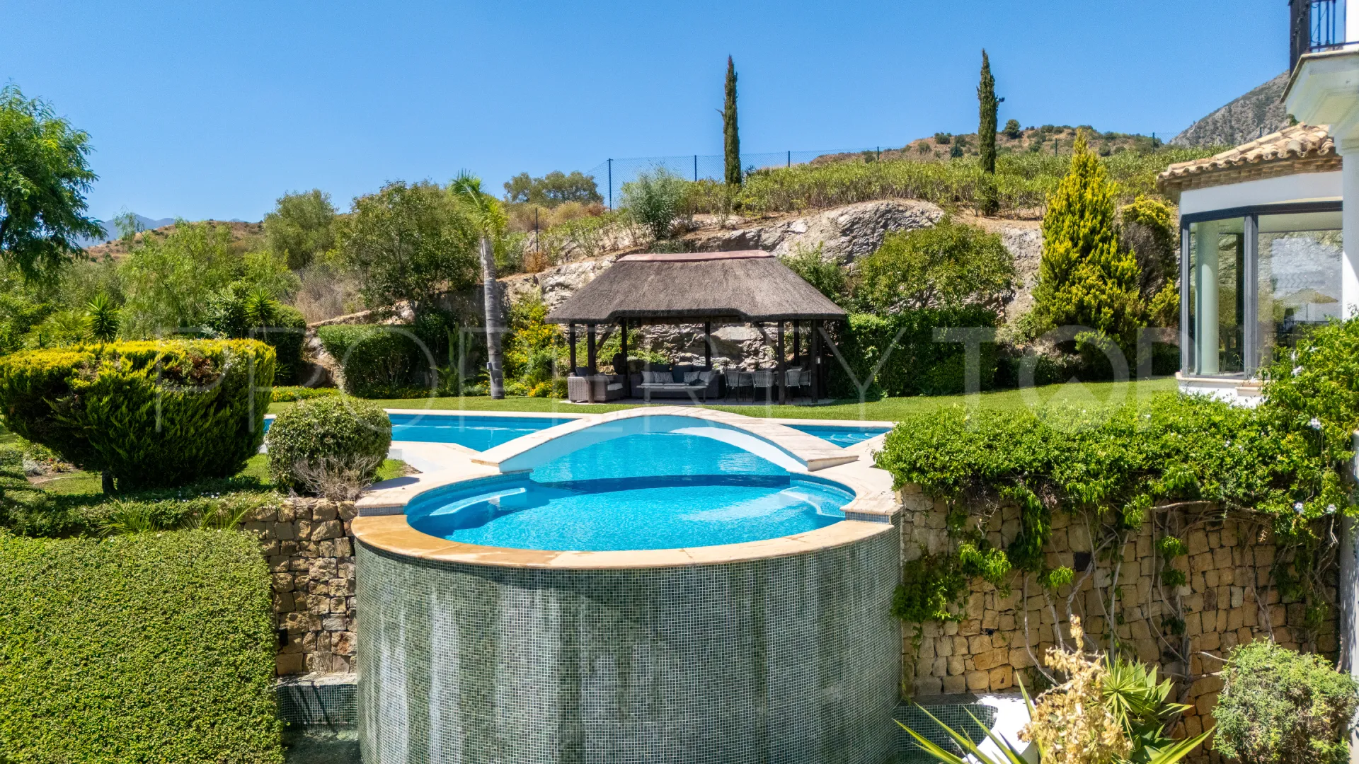 For sale villa in Marbella Hill Club