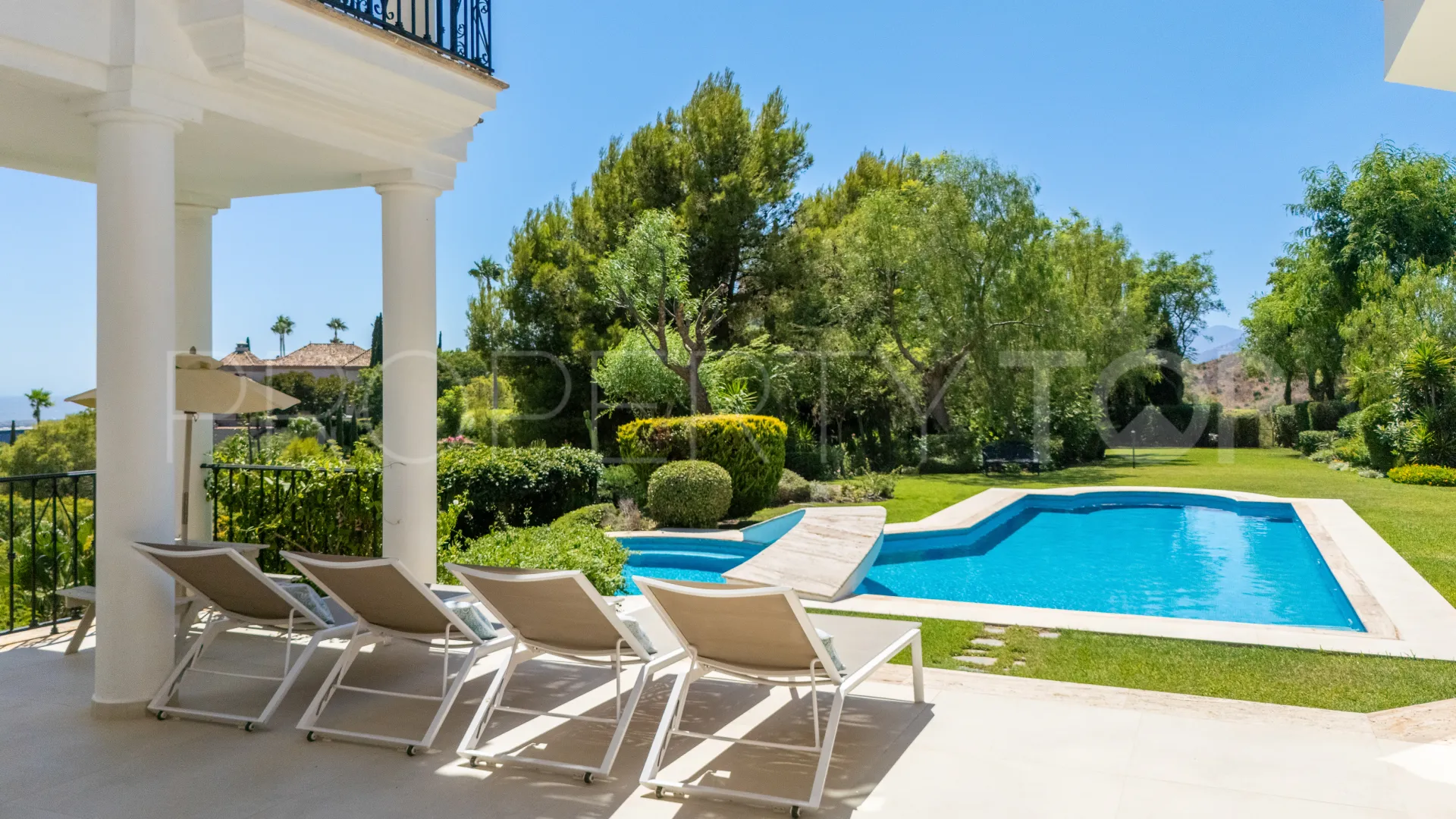 For sale villa in Marbella Hill Club