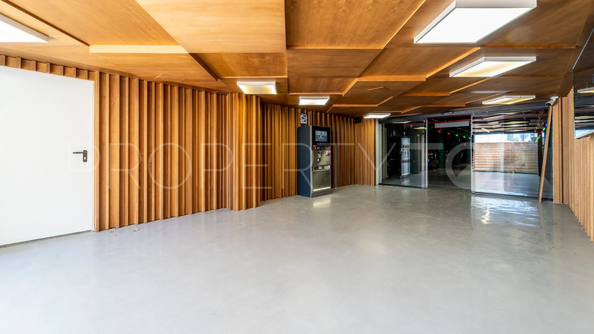 For sale Playas del Duque commercial premises