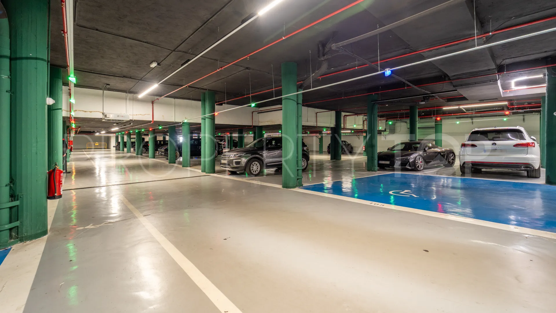 For sale Playas del Duque commercial premises
