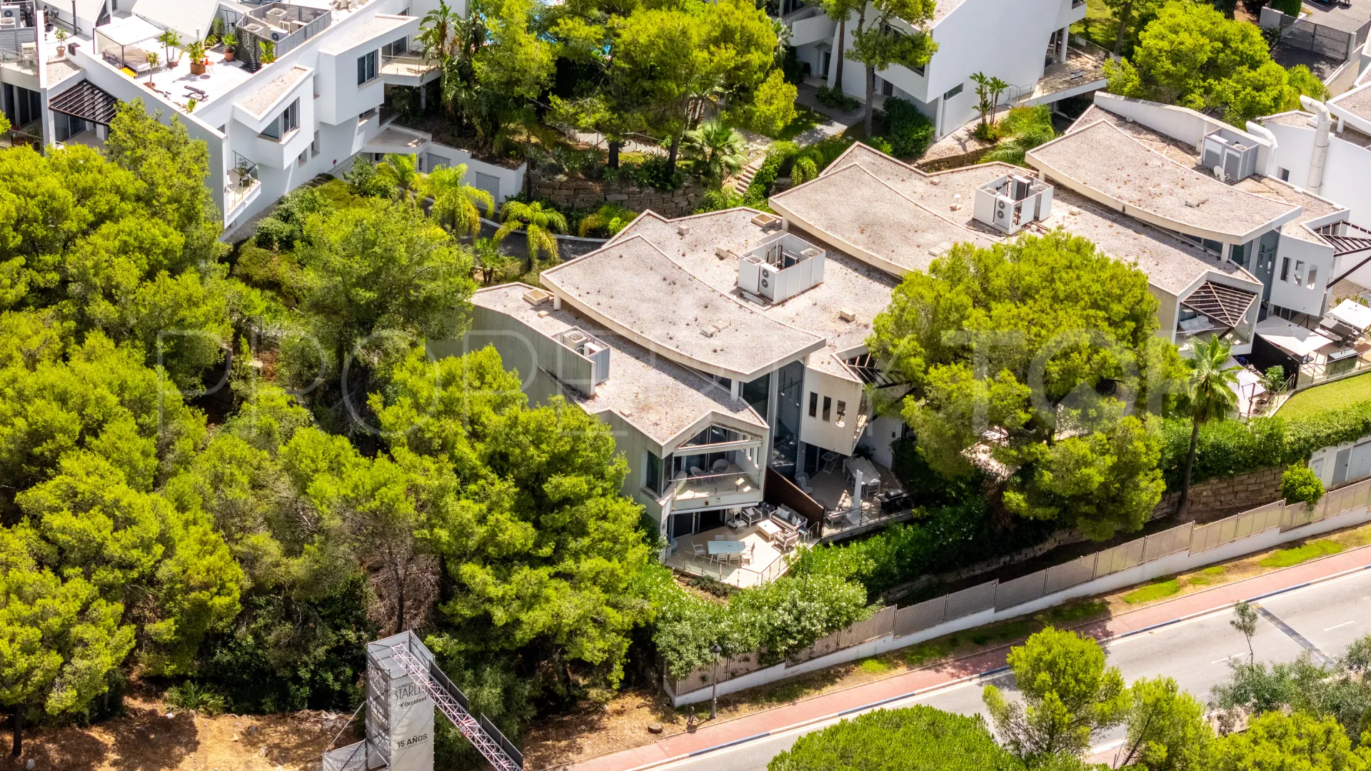 Se vende pareado de 2 dormitorios en Meisho Hills