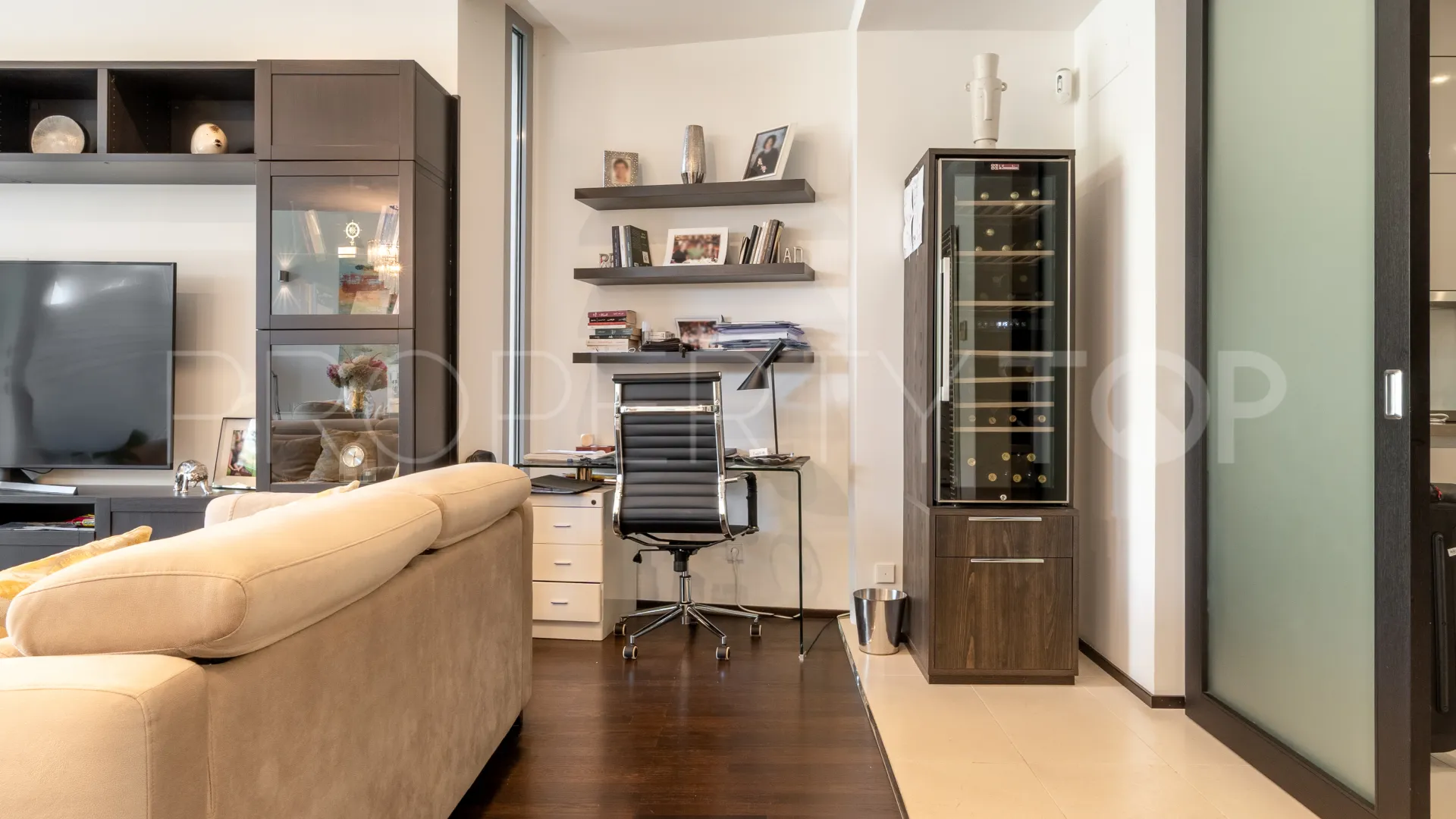 Se vende pareado de 2 dormitorios en Meisho Hills