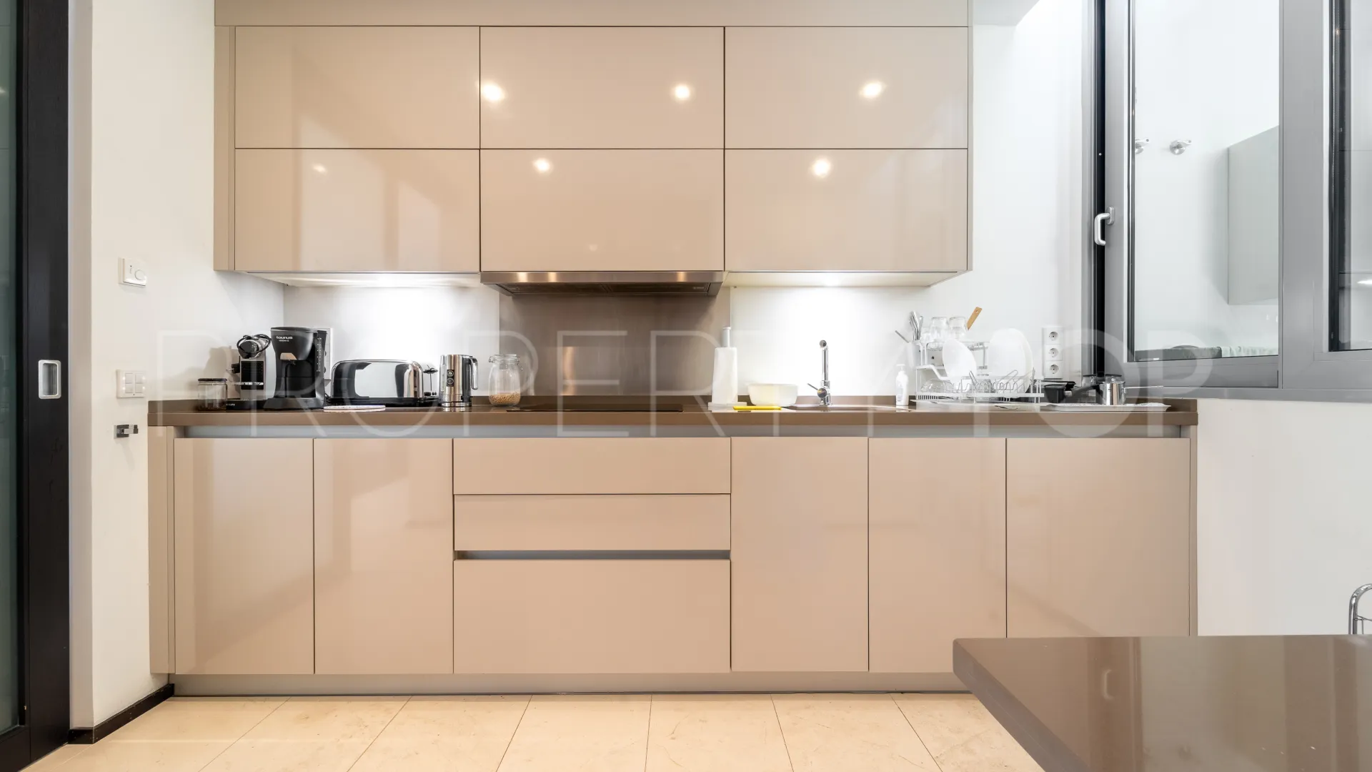 Se vende pareado de 2 dormitorios en Meisho Hills