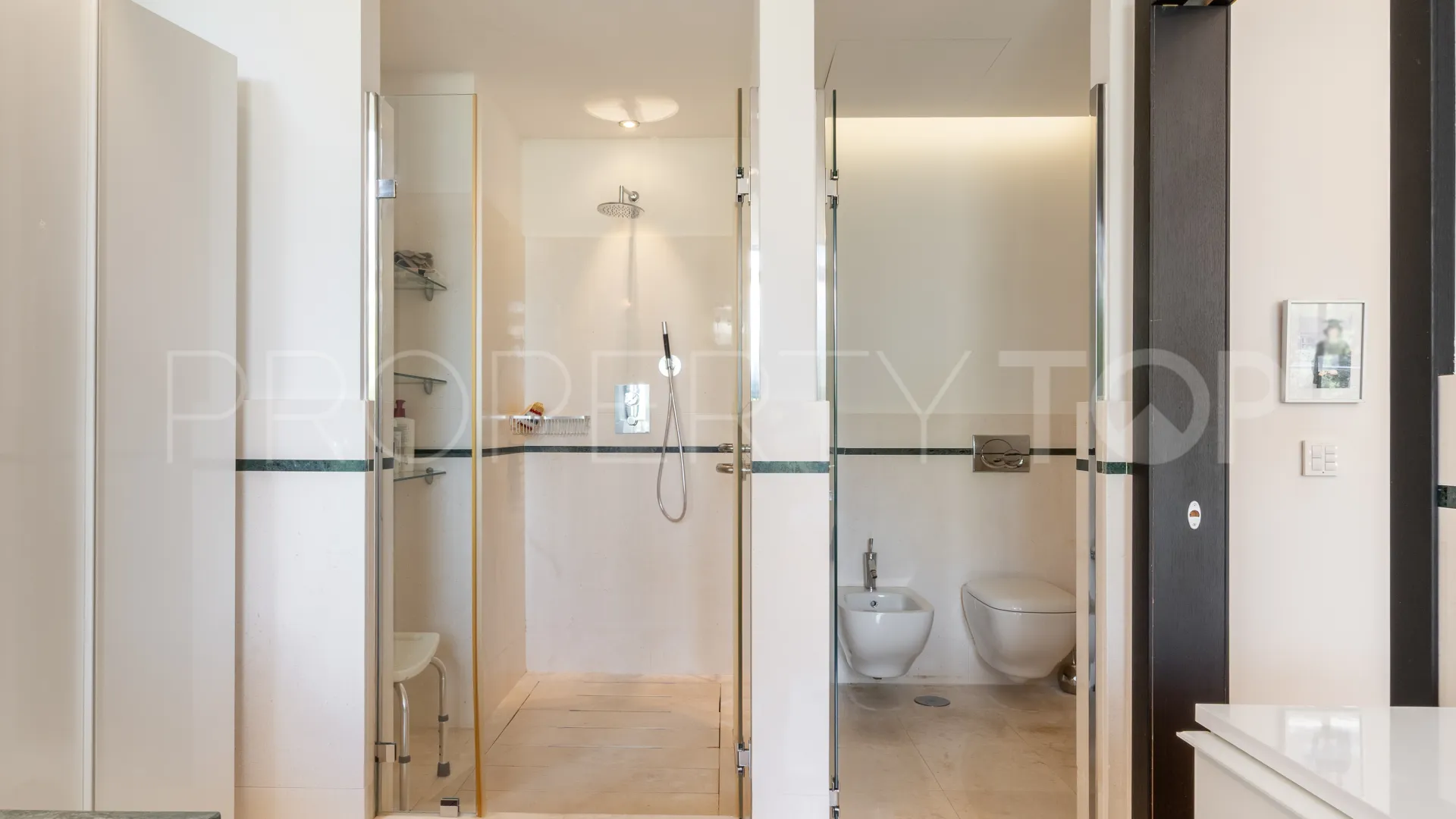 Se vende pareado de 2 dormitorios en Meisho Hills
