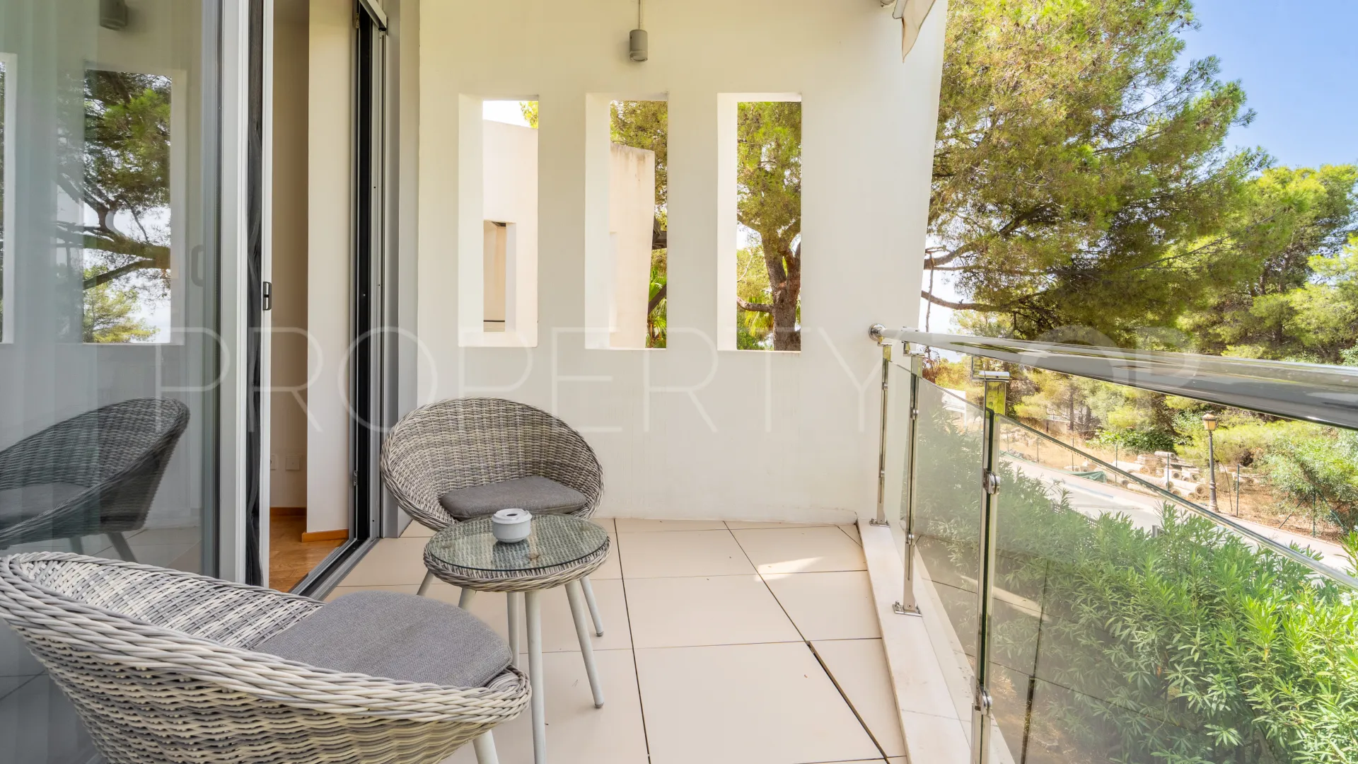 Se vende pareado de 2 dormitorios en Meisho Hills