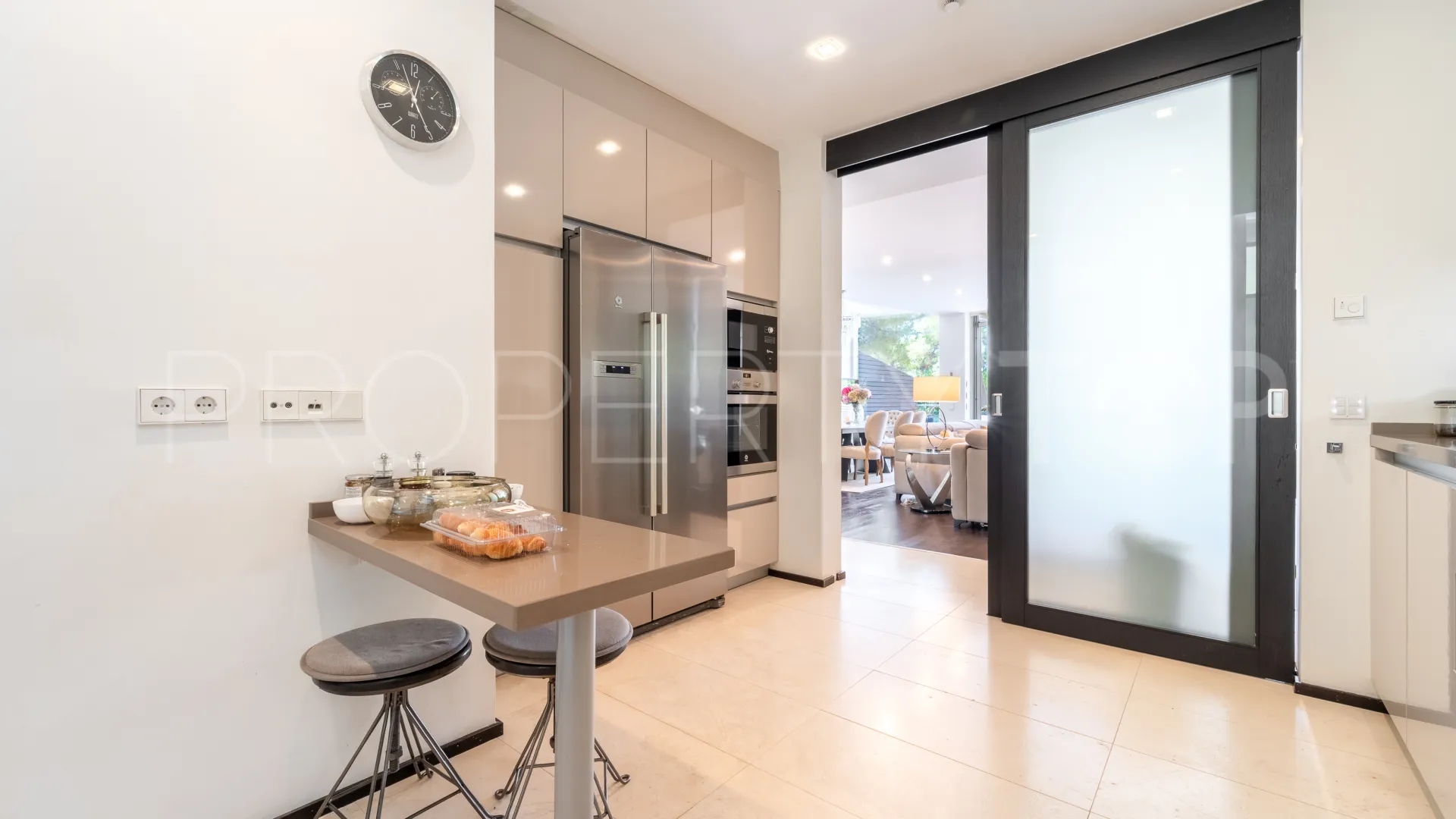 Se vende pareado de 2 dormitorios en Meisho Hills
