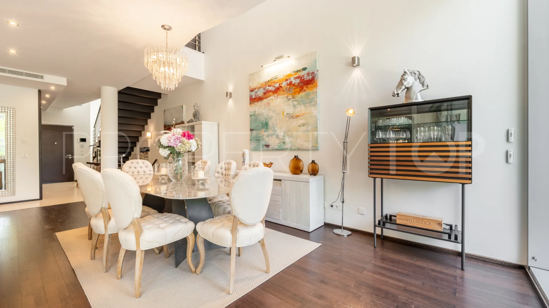 Se vende pareado de 2 dormitorios en Meisho Hills