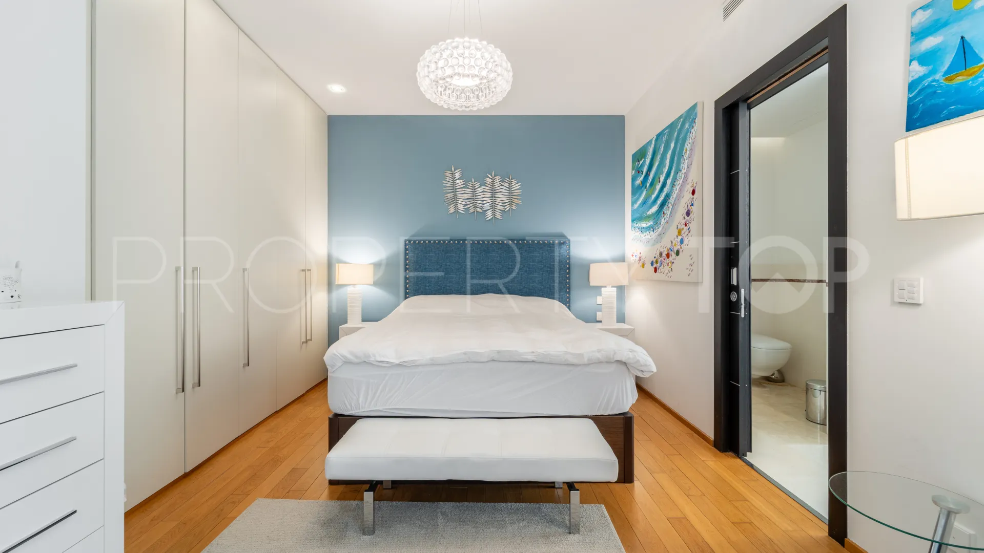 Se vende pareado de 2 dormitorios en Meisho Hills