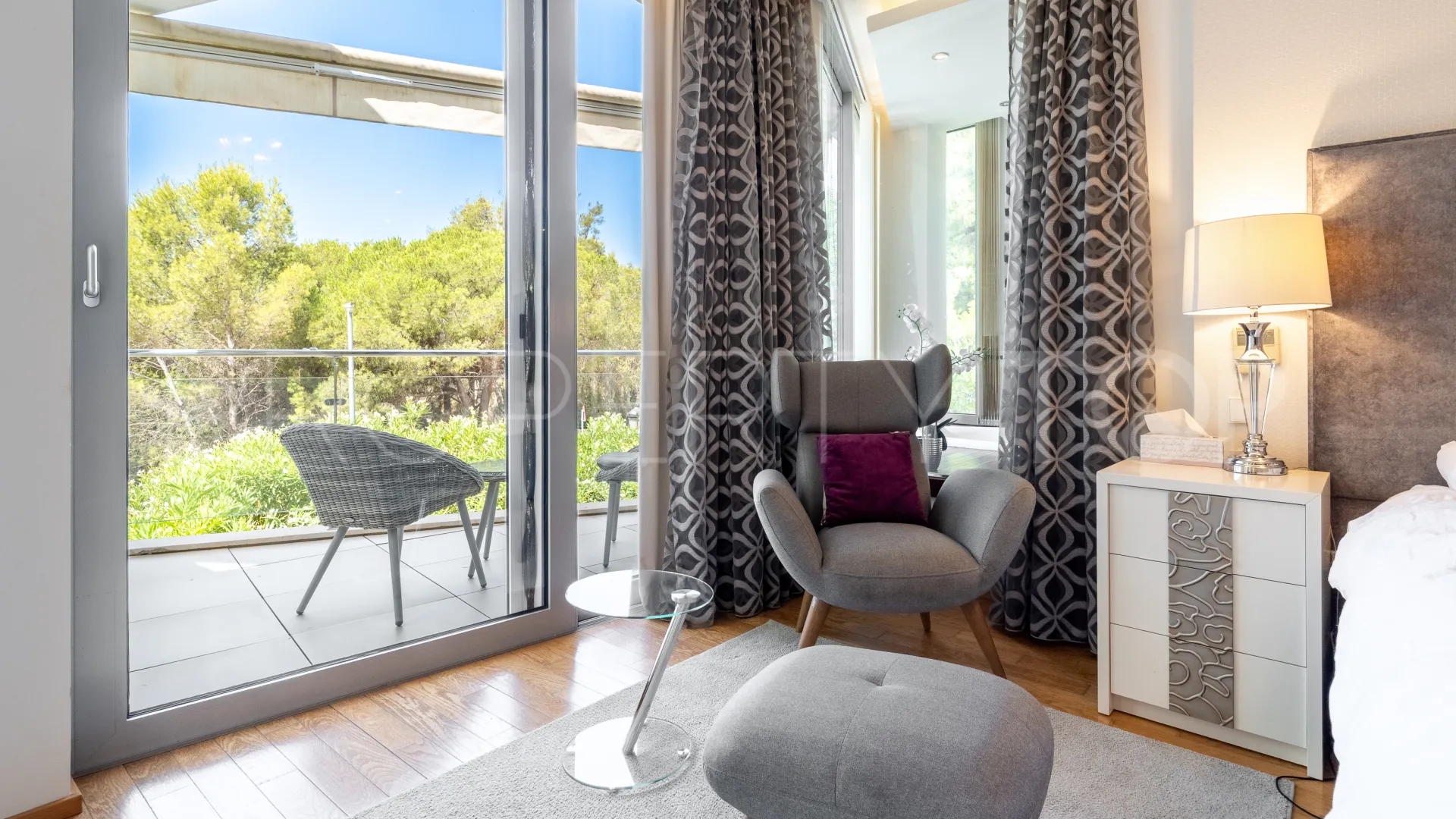 Se vende pareado de 2 dormitorios en Meisho Hills