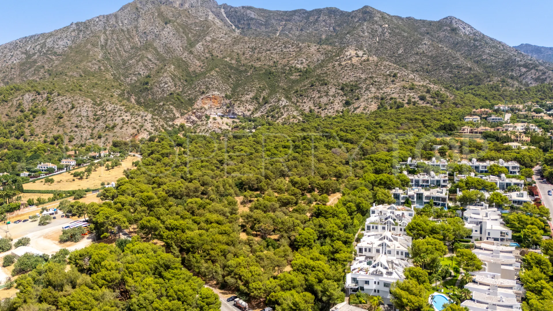 Se vende pareado de 2 dormitorios en Meisho Hills