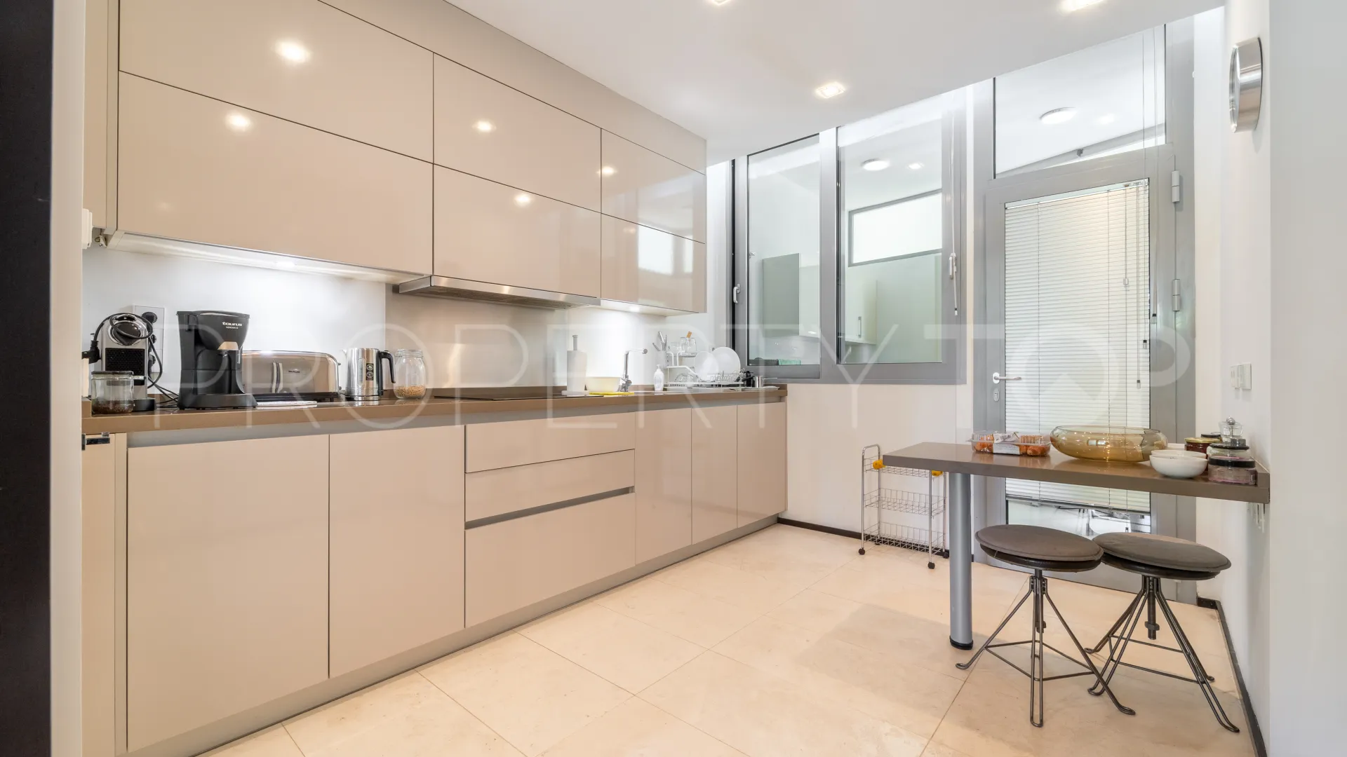 Se vende pareado de 2 dormitorios en Meisho Hills