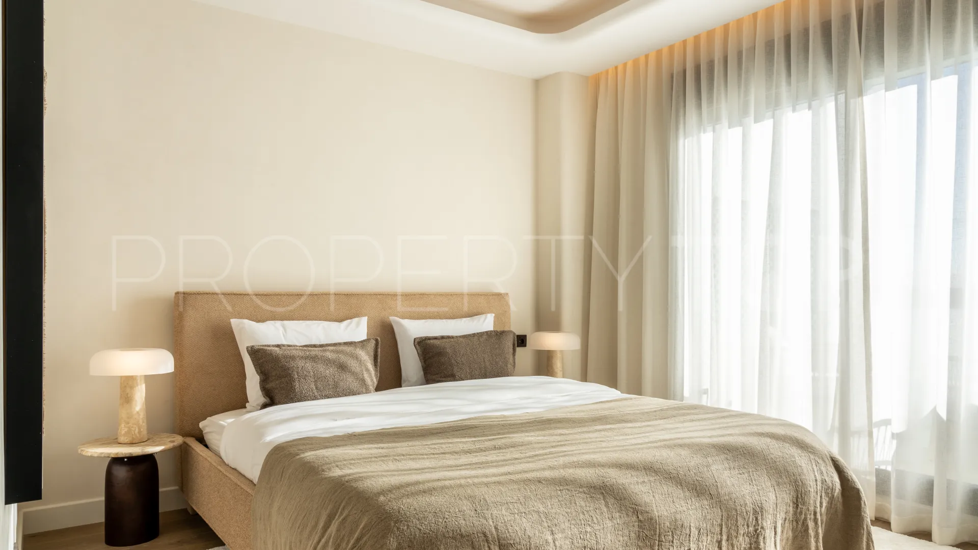 Apartamento en venta en Los Monteros Palm Beach con 3 dormitorios
