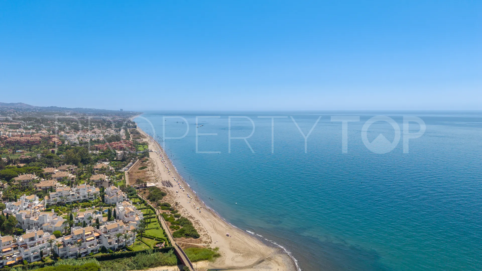 Apartamento en venta en Los Monteros Palm Beach con 3 dormitorios