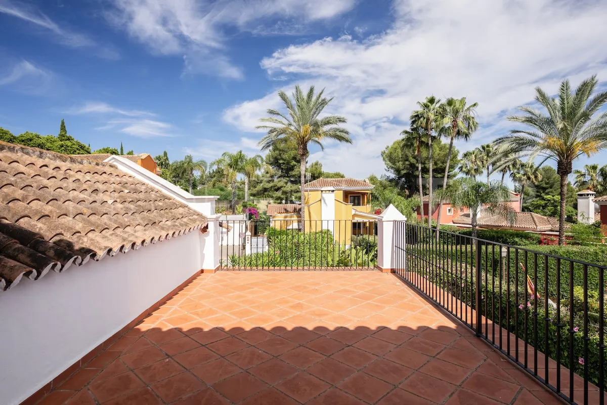 Villa a la venta en Rocio de Nagüeles con 5 dormitorios