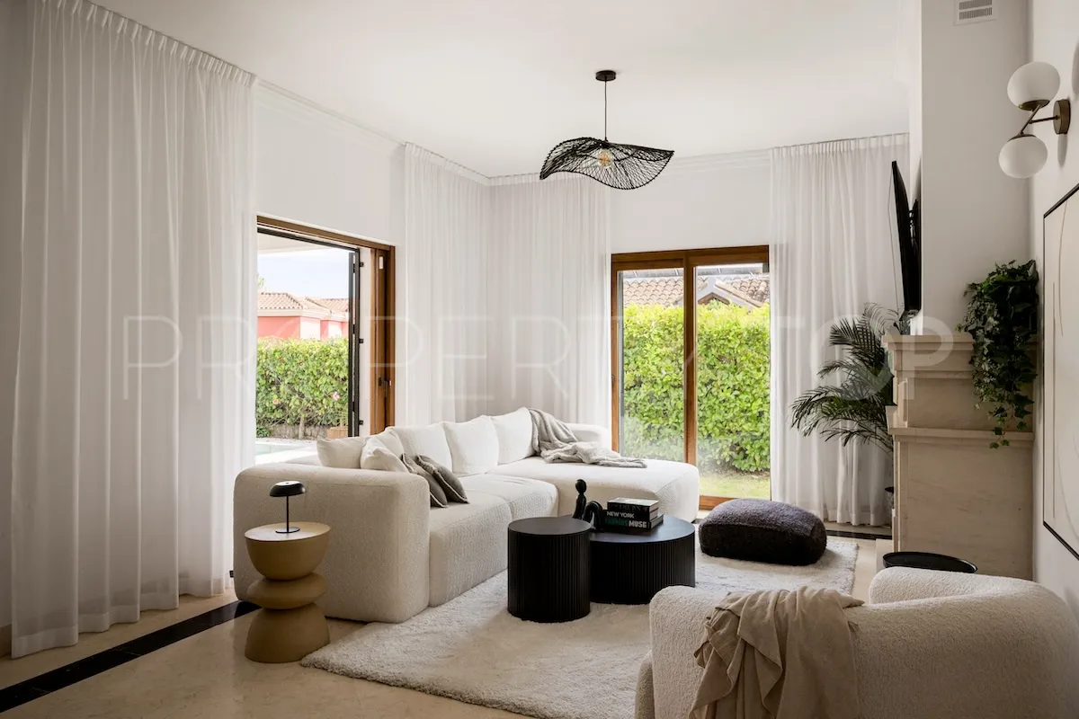Villa a la venta en Rocio de Nagüeles con 5 dormitorios