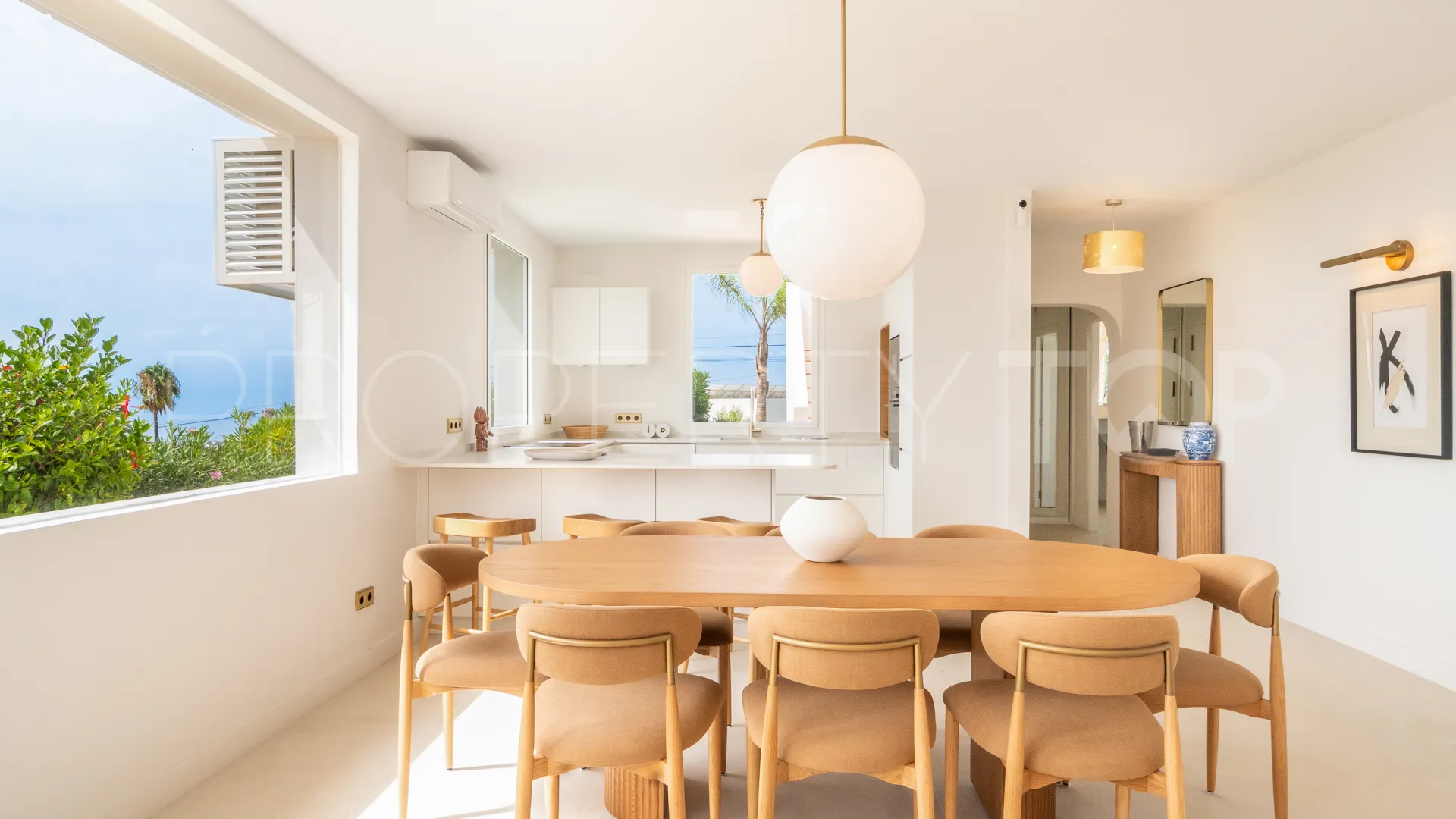 Elviria, villa de 4 dormitorios en venta
