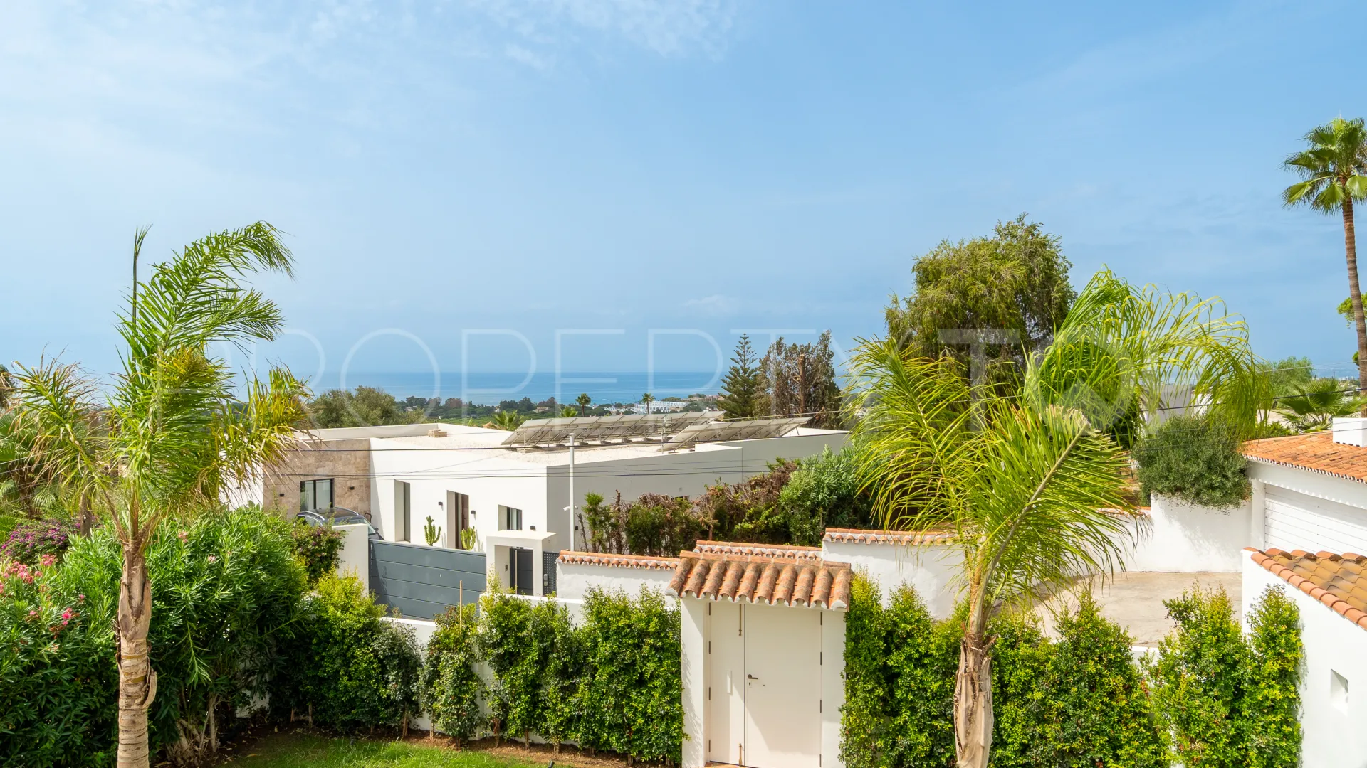 Elviria, villa de 4 dormitorios en venta