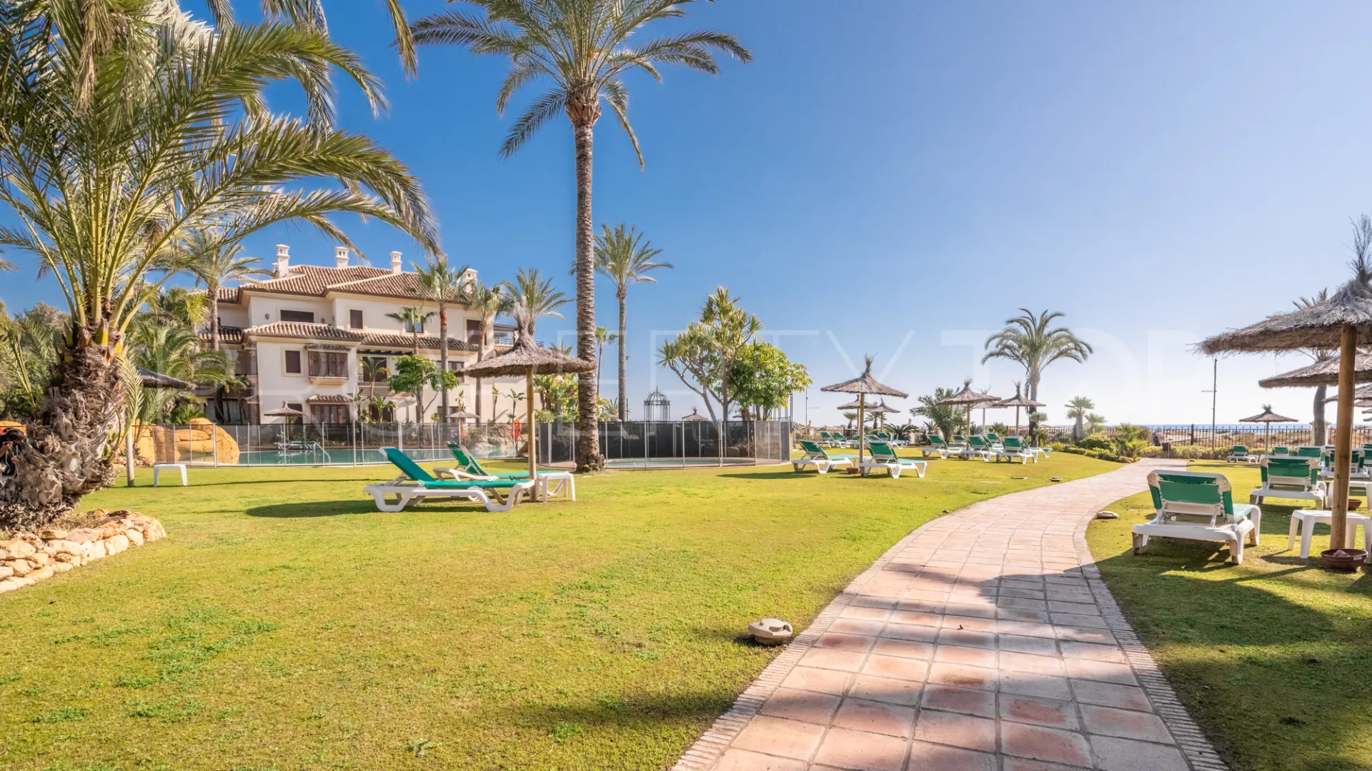 Apartamento en venta en Los Monteros Playa