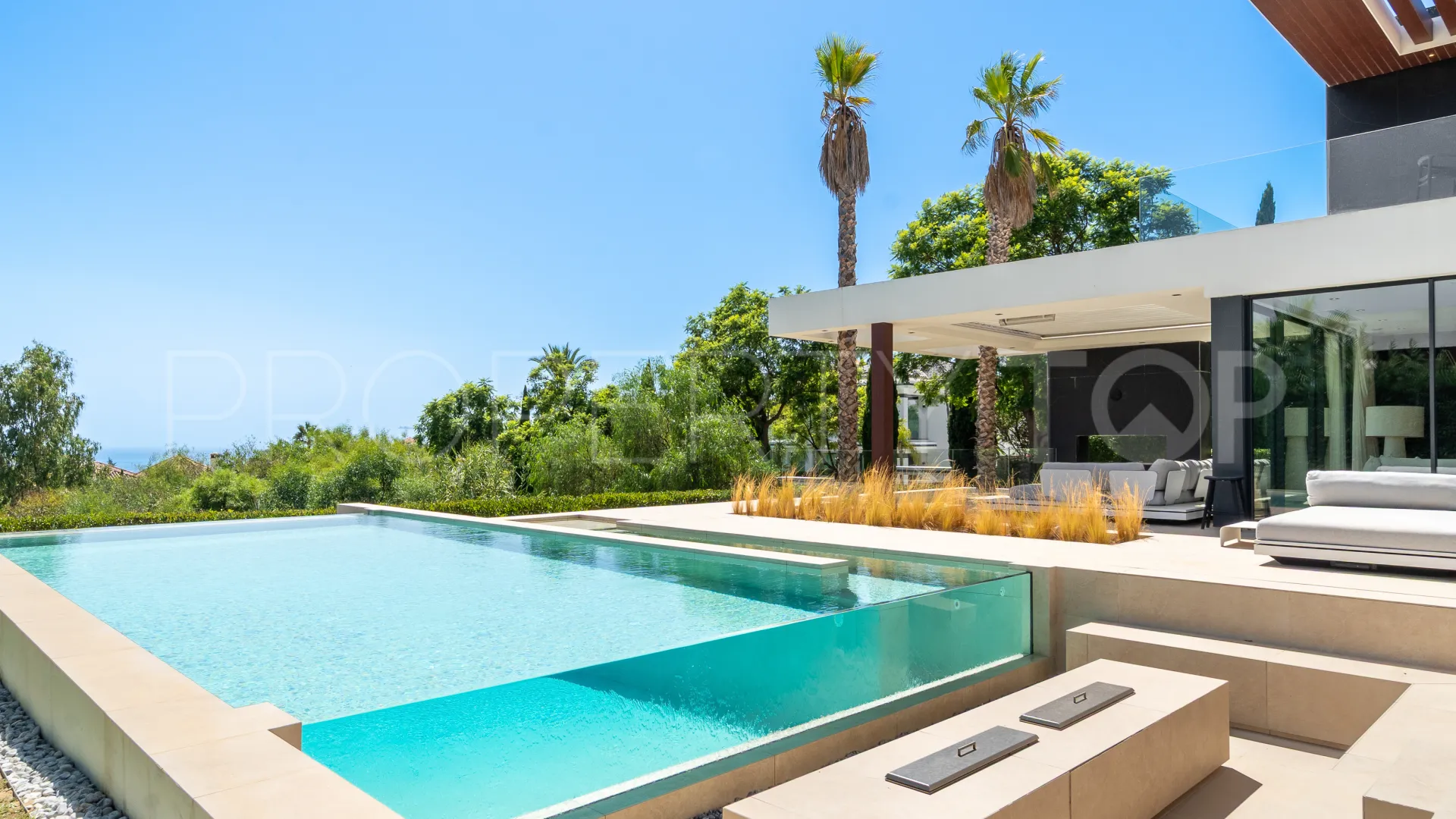 Villa en venta en Los Flamingos con 5 dormitorios