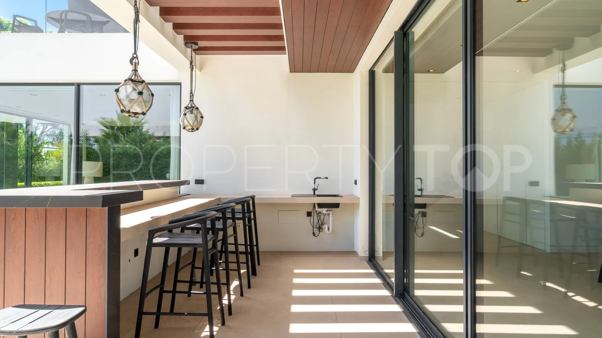 Villa en venta en Los Flamingos con 5 dormitorios
