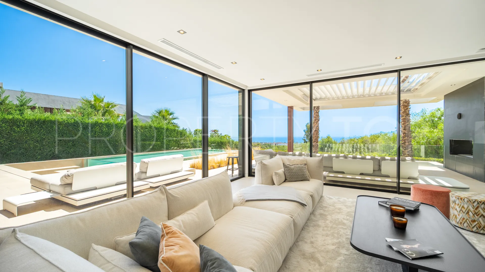 Villa en venta en Los Flamingos con 5 dormitorios