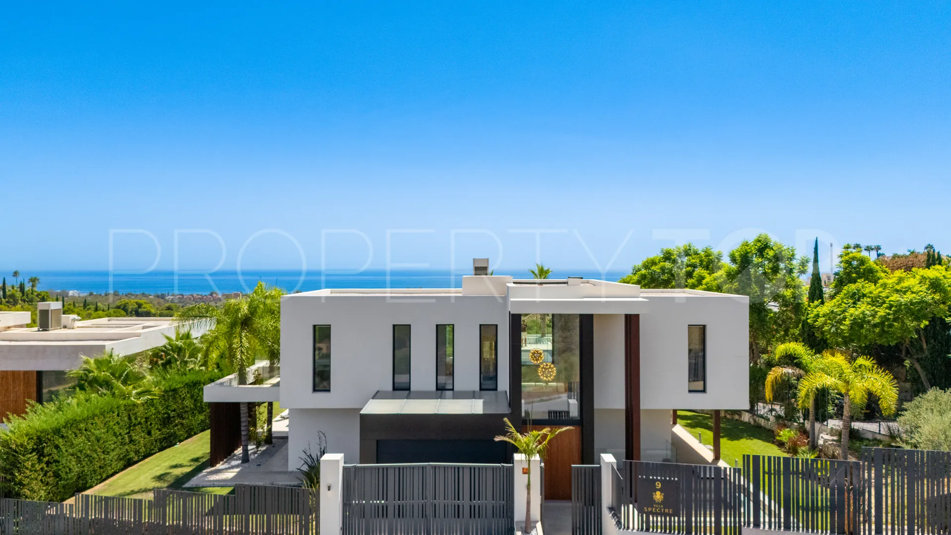 Villa en venta en Los Flamingos con 5 dormitorios