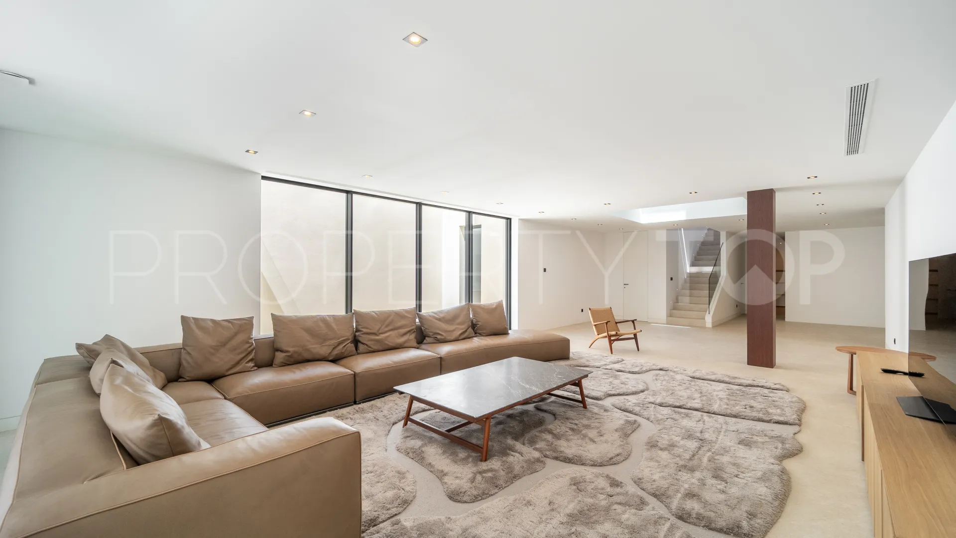 Villa en venta en Los Flamingos con 5 dormitorios