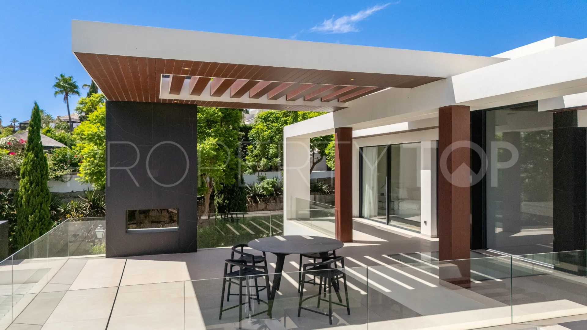 Villa en venta en Los Flamingos con 5 dormitorios