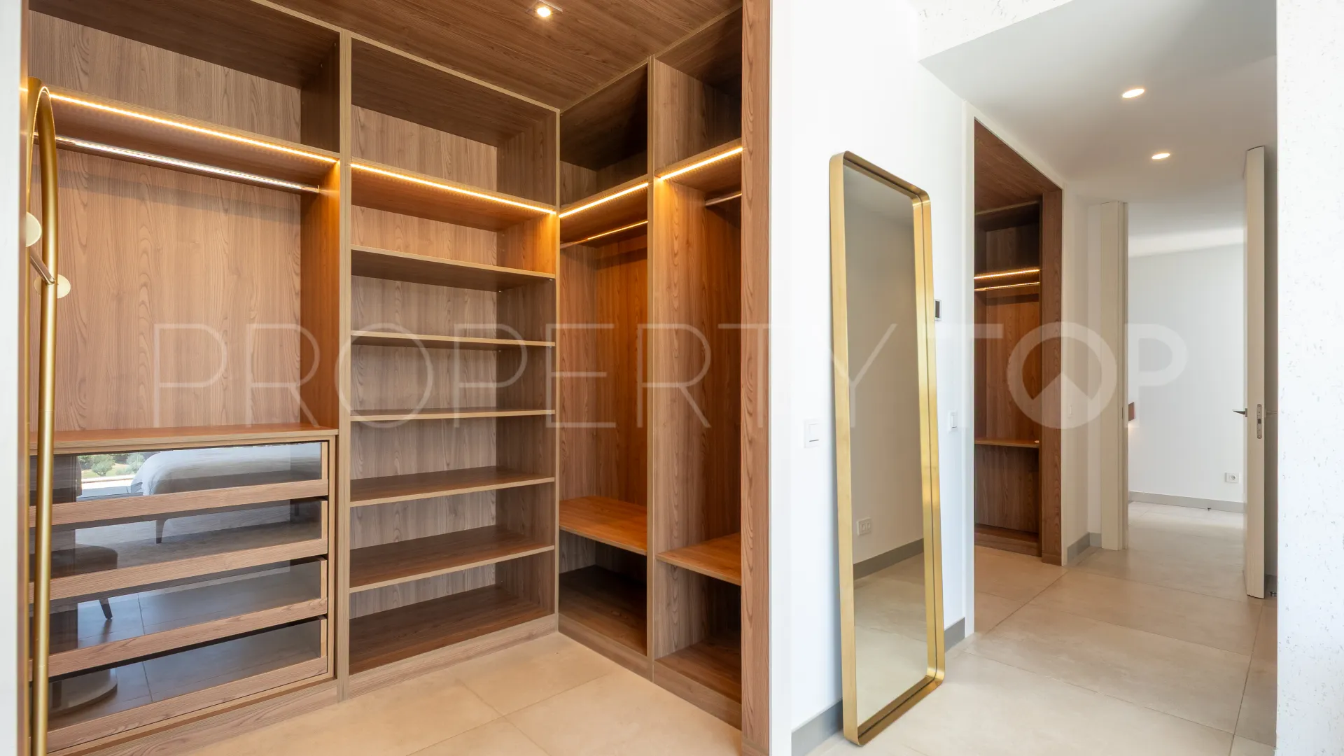 For sale villa in Belfry with 5 bedrooms
