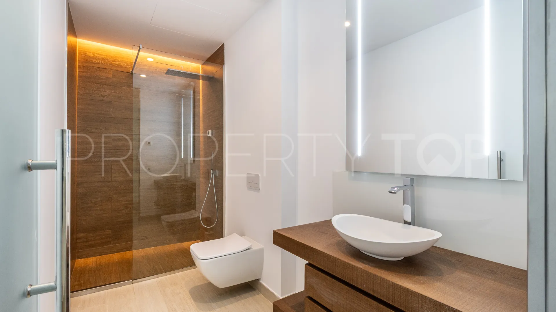 For sale villa in Belfry with 5 bedrooms