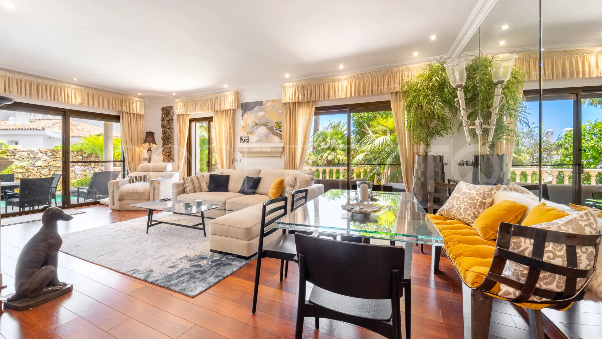 Se vende villa pareada de 3 dormitorios en Ancon Sierra