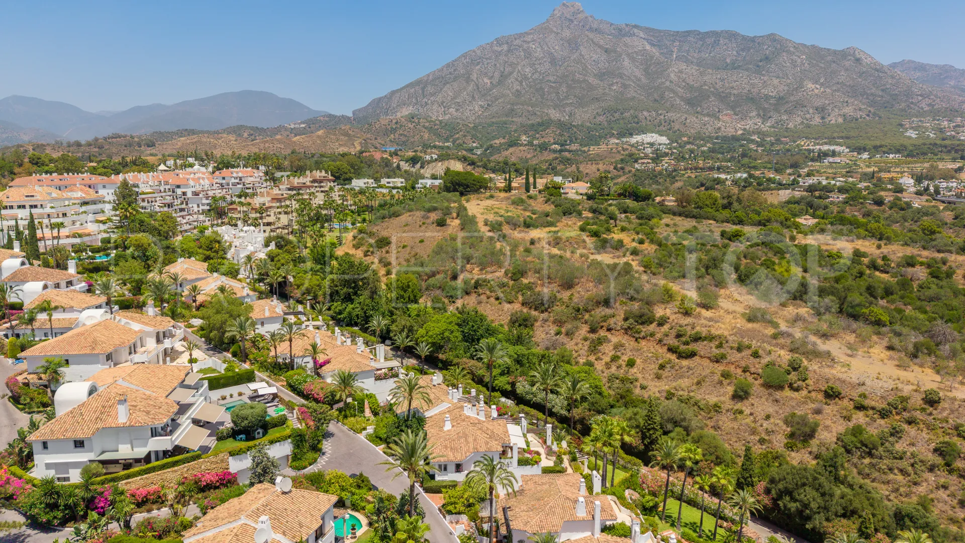 Se vende villa pareada de 3 dormitorios en Ancon Sierra